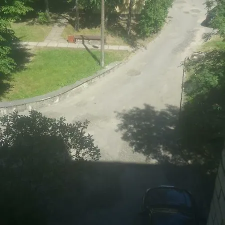 10 Ebreju Iela Apartman
